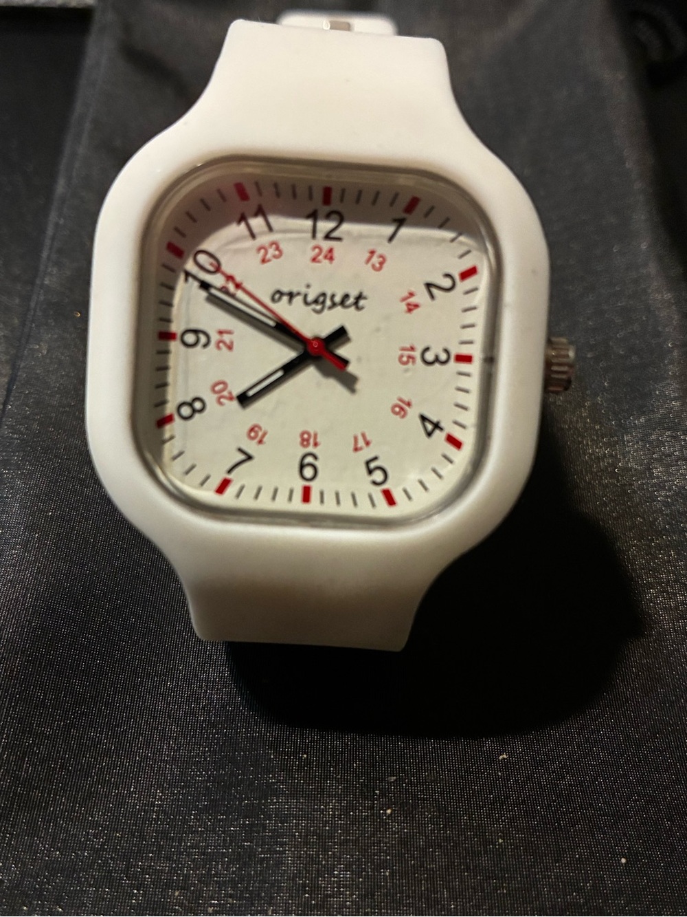Seiko White and Red Modern Square Wall Accent